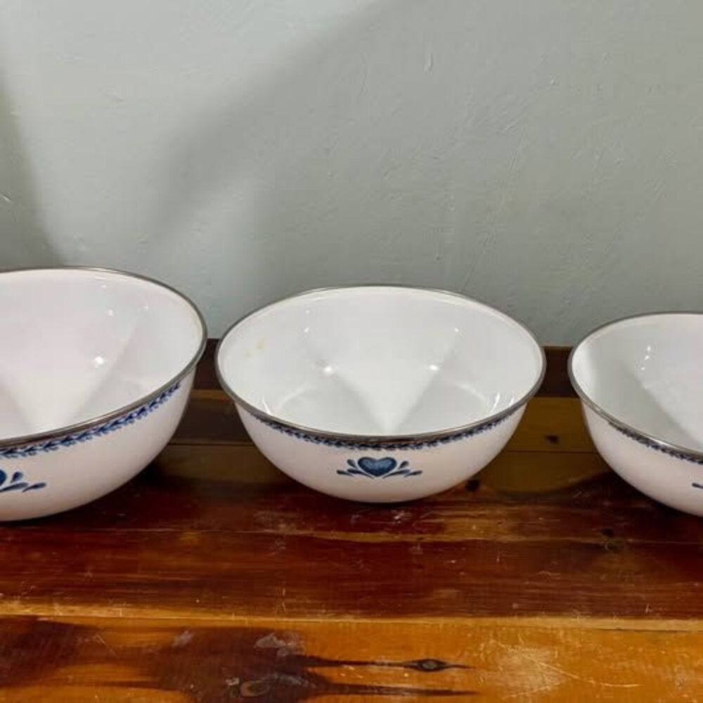 Vintage Enamelware Nesting Bowl Set - 3 Blue Heart Farmhouse Bowls